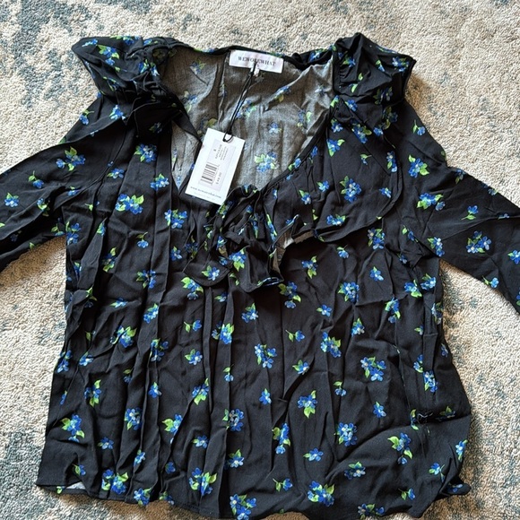 NWT WeWoreWhat Floral Ruffle Long Sleeve Blouse in Watercolor Ditsy Black Multi - Picture 2 of 4